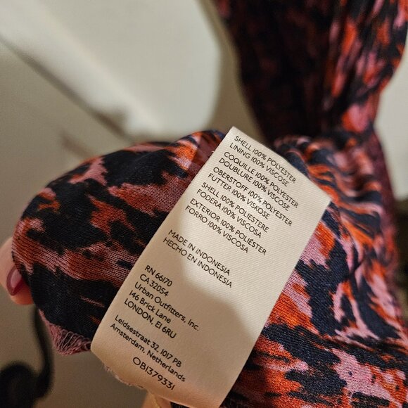 By Anthropologie V-Neck Printed Maxi Dress purple button front ruched size large - Picture 8 of 12